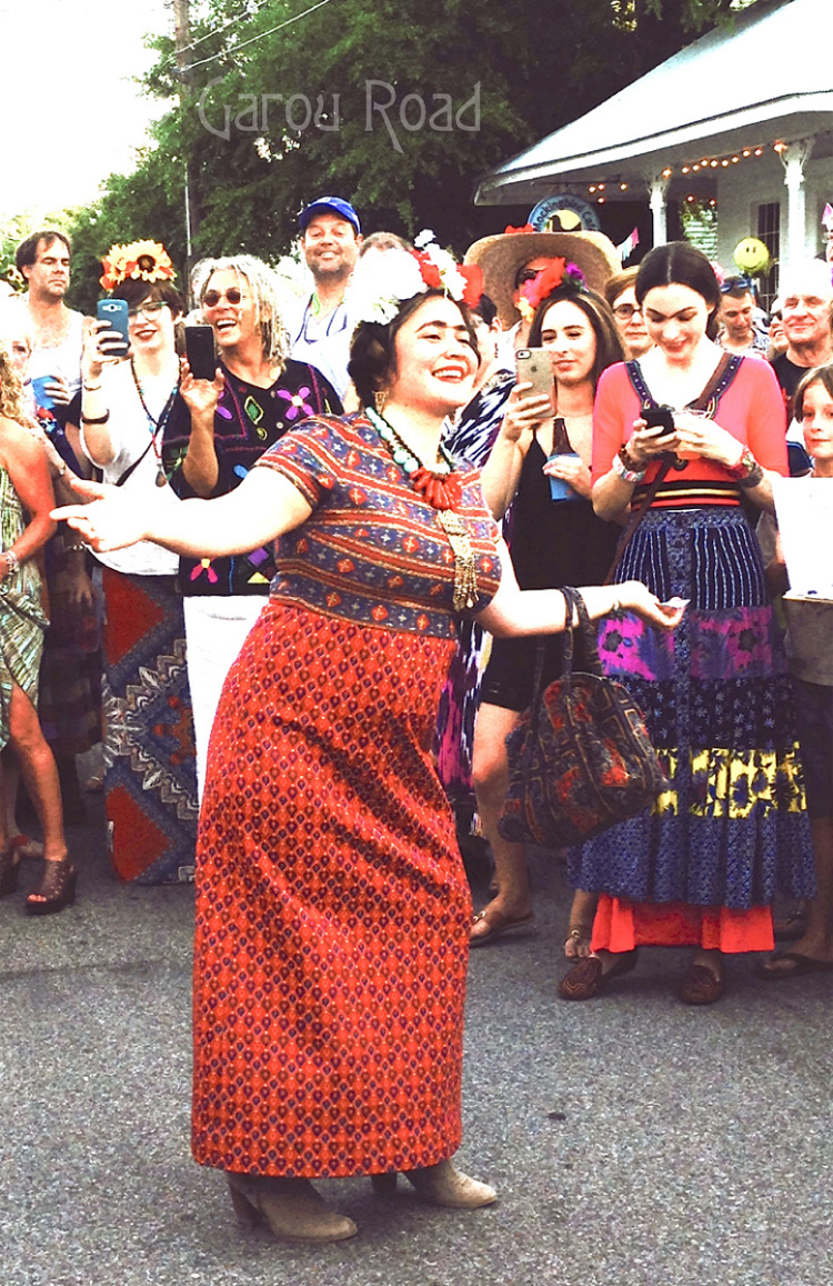 Frida Dances 2